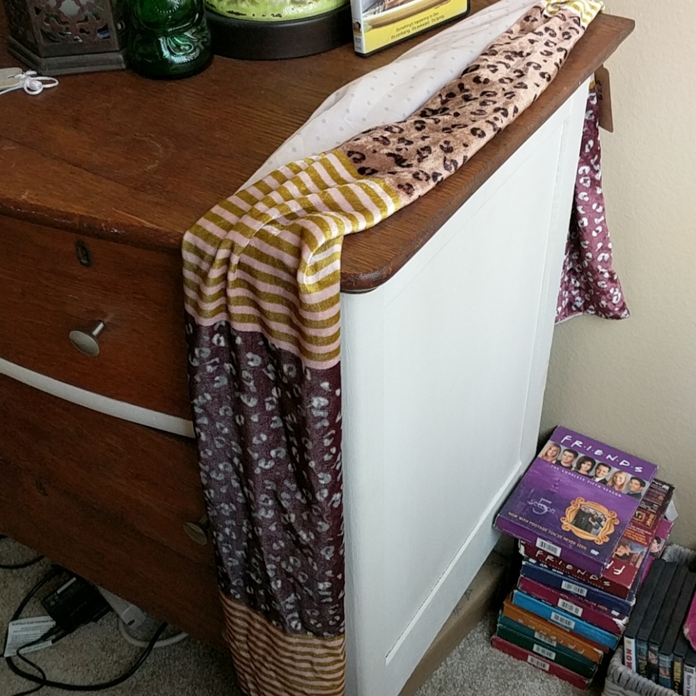 Scarf - Picture 2 of 4